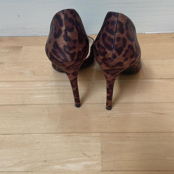 Jessica Simpson Leopard Print Heels - Picture 2 of 9